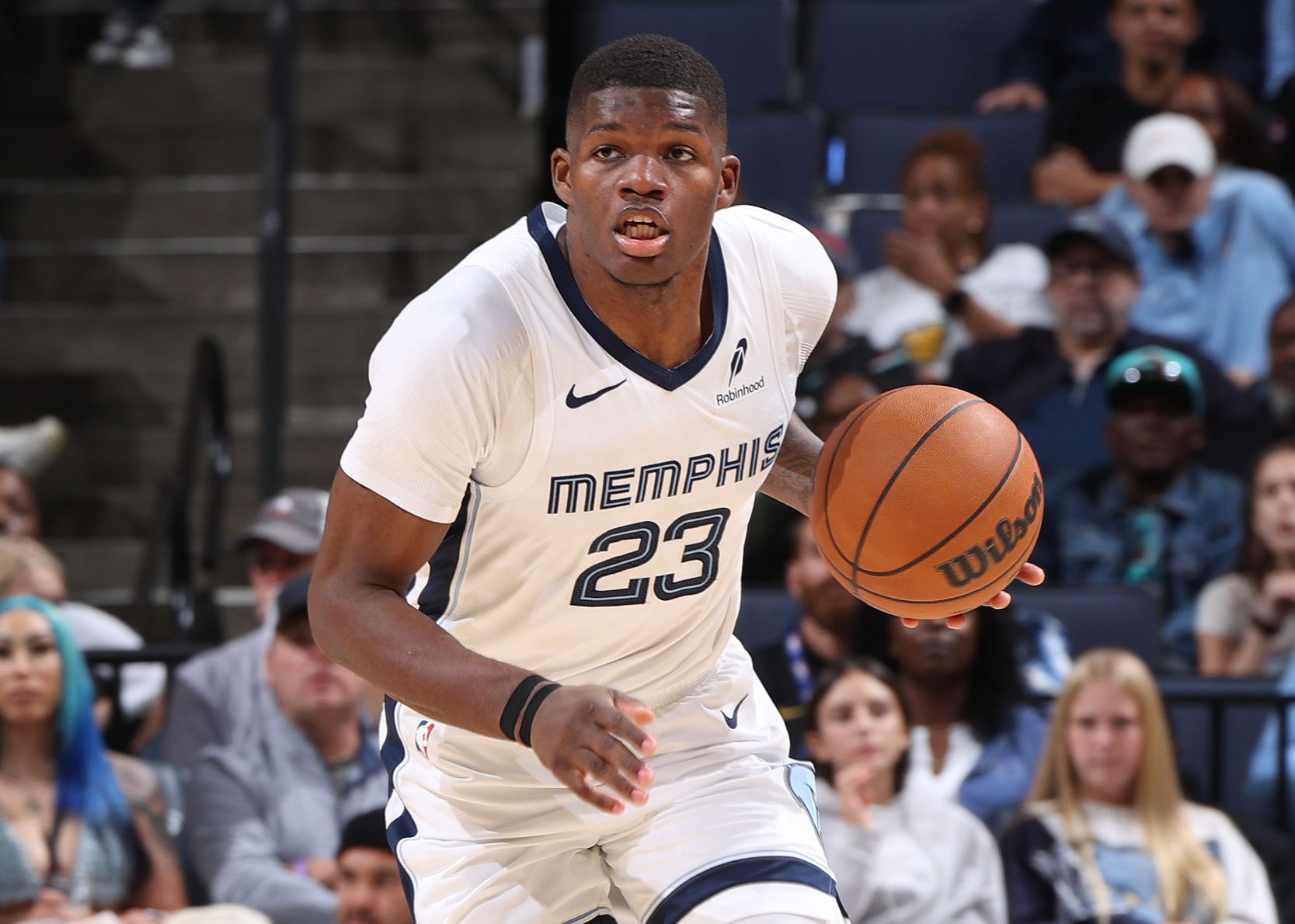 ¡A cambio de Yang Hansen + tres selecciones de draft! El nuevo jugador de los Grizzlies, Coward, anotó 27 puntos hoy