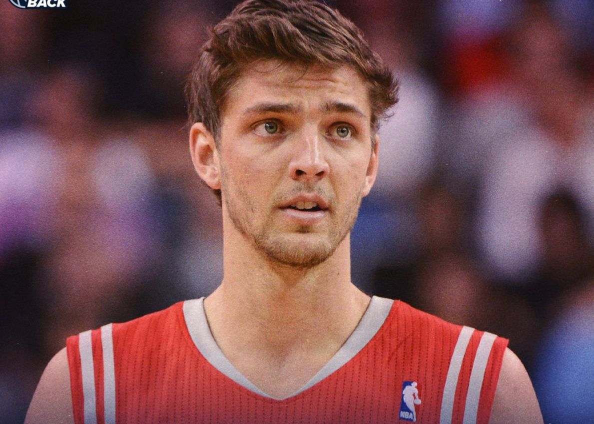 Parsons: Me pusieron a prueba físicamente usando tobilleras y dos o tres pares de calcetines, y era una pulgada más alto.