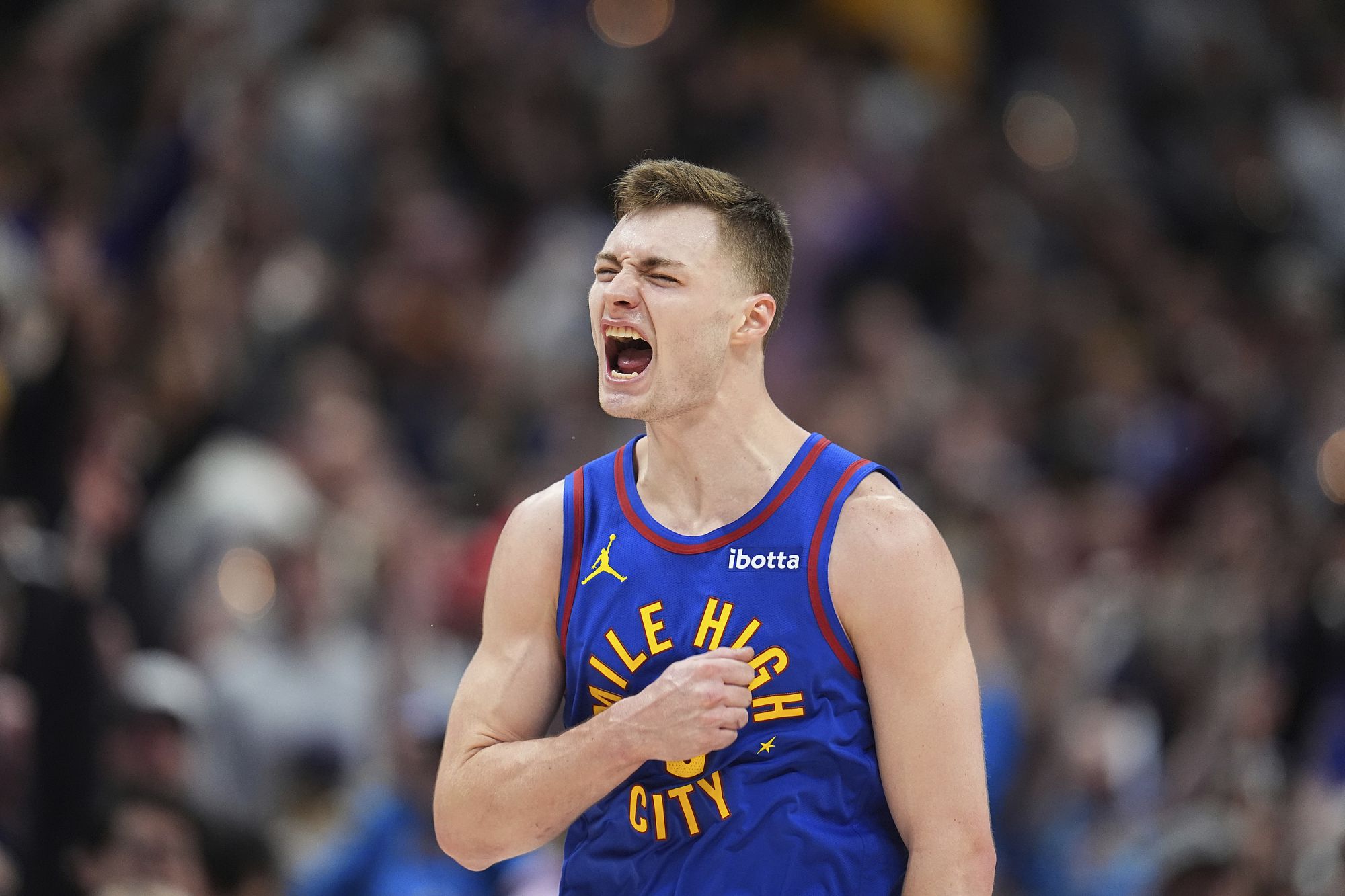 ¡Se perdieron dos generales! Braun y Cameron Johnson no regresarán para este juego