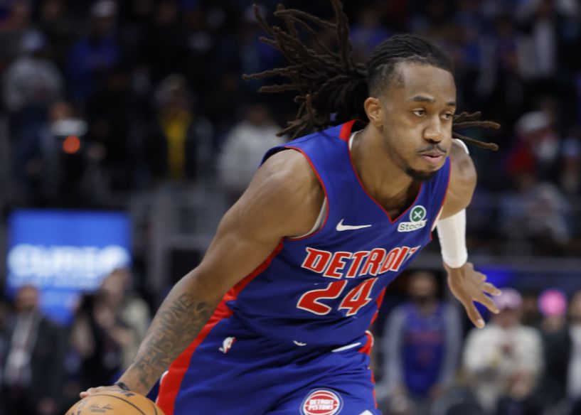 ¡Piston encuentra un tesoro! Jenkins promedió 21+6+7,5 en los últimos 2 partidos y anotó un empate absoluto en triples.