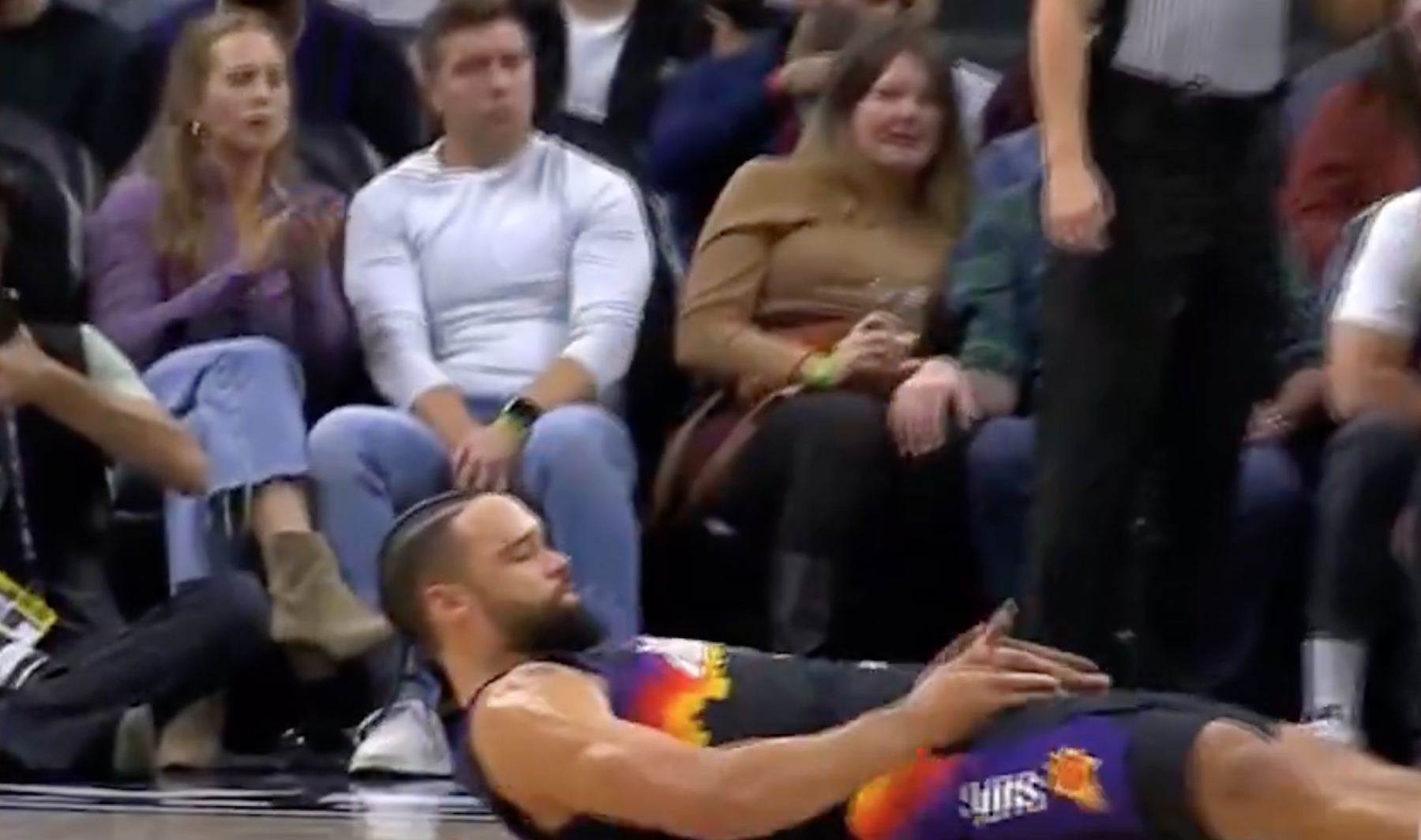 Oficial de la NBA: Dillon fue multado con $25,000 por hacer una celebración indecente