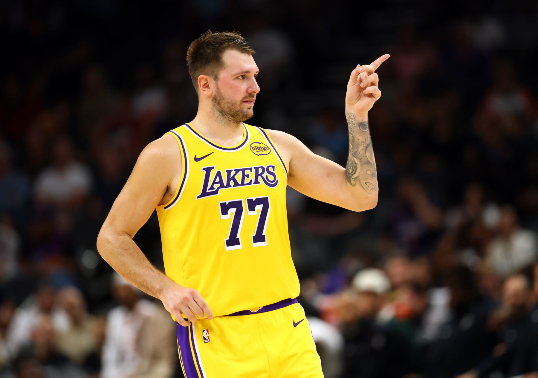 Doncic se convirtió en el jugador más rápido en anotar más de 40 puntos en un solo juego 50 veces este siglo.