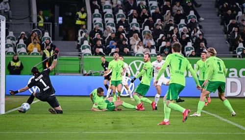 Wolfsburgo - Kiel Holstein