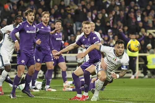 Fiorentina vs Inter de Milán