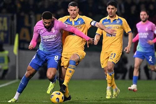 Frosinone vs AC Milán