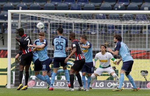 E. Frankfurt contra B. Grabbach