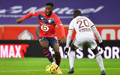 Poco contra Ajaccio