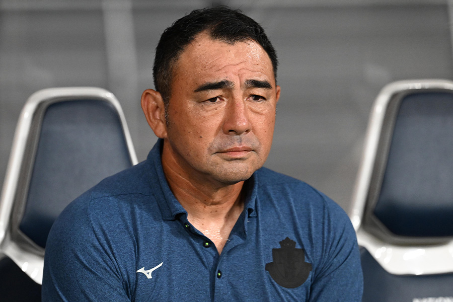 Periodista: el entrenador de Nagoya, Kenta Hasegawa, es sospechoso de acoso y pidió a la Asociación Japonesa de Fútbol que intervenga en el asunto