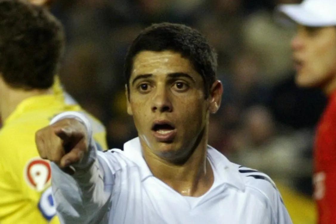 Cicinho: Cuando jugaba en el Real Madrid, bebía 10 botellas de cerveza al día y a menudo iba borracho a entrenar.