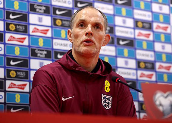 Tuchel: Konsa se queda en Londres para una inspección debido a una distensión en la pantorrilla, no me importa que Foden juegue con el puesto 9