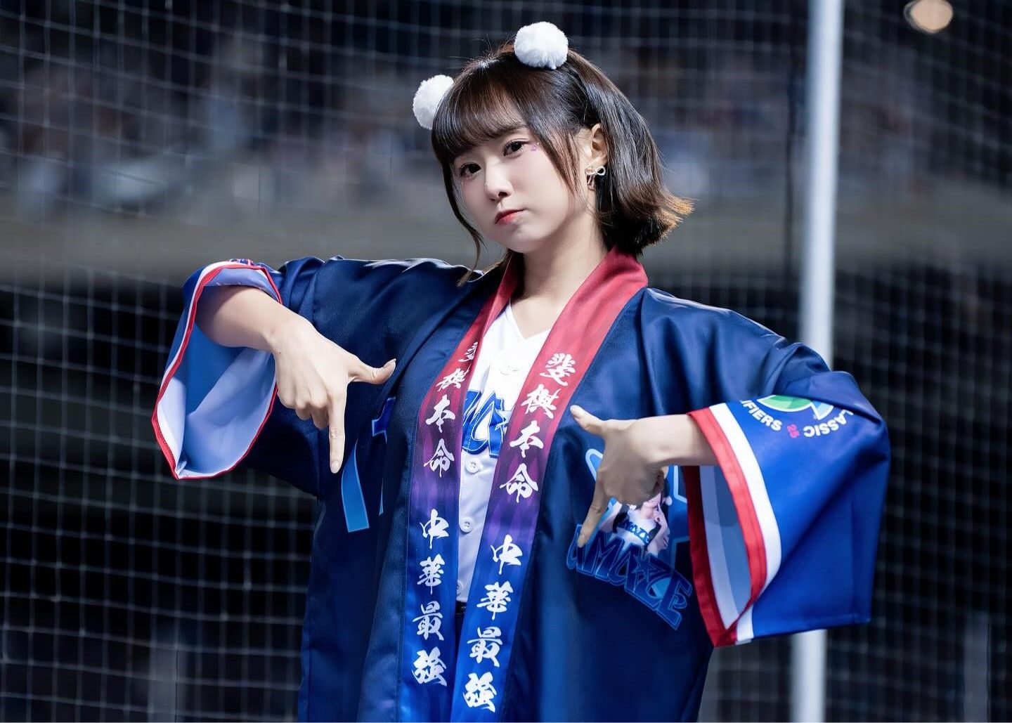Inventario de diosas del deporte: Xu Feiqi, una animadora de los Siege Lions, ocupa el primer lugar en la industria en términos de ventas de álbumes de fotos.