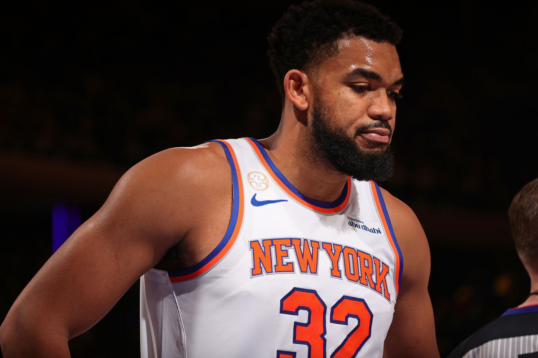 Towns anotó 15 puntos y 12 rebotes para anotar un doble-doble por séptimo partido consecutivo y décima vez esta temporada.