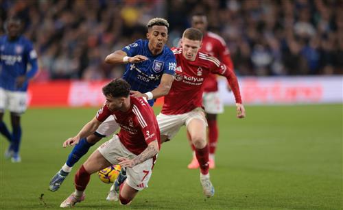 Bosque de Nottingham contra Ipswich Town