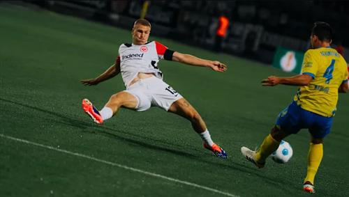 Este de Brunswick vs Este de Frankfurt