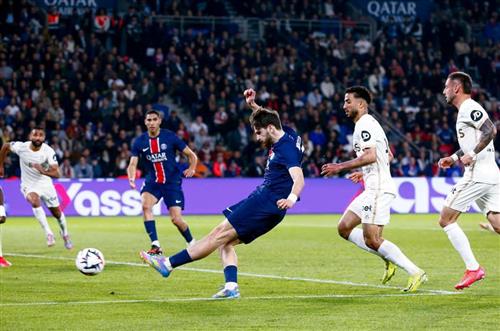 París Saint-Germain vs OGC Niza