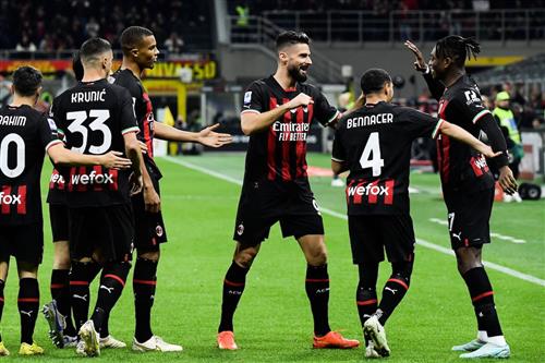 Milán vs Fiorentina