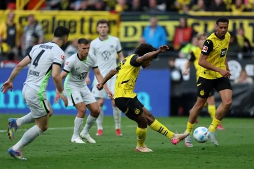 Dortmund-Wolfsburgo