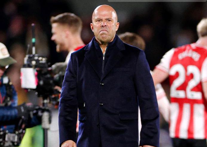 Masacre: El equipo encajó demasiados goles y era imposible ganar. Ni siquiera hicieron bien lo básico.