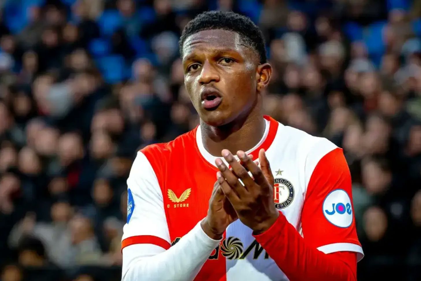 Medios holandeses: el Bayern está interesado en el joven Givaro del Feyenoord y enviará ojeadores para observar esta noche