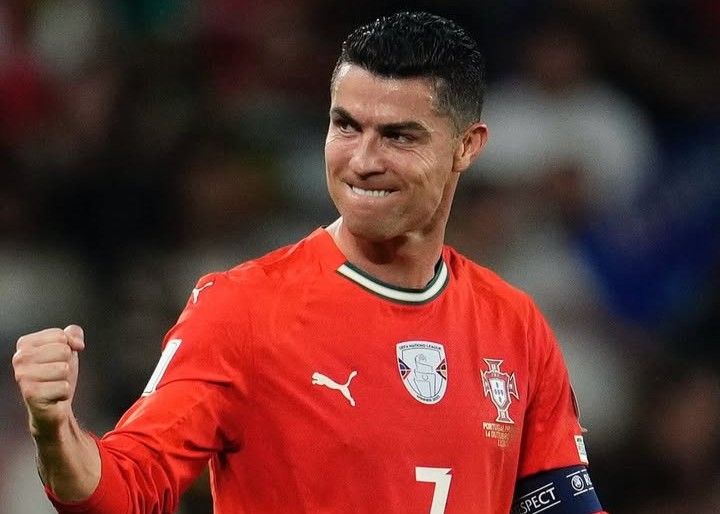 ¡Ausente de este juego por suspensión! Cristiano Ronaldo publicó un mensaje en las redes sociales para animar a sus compañeros: uníos y luchad por Portugal
